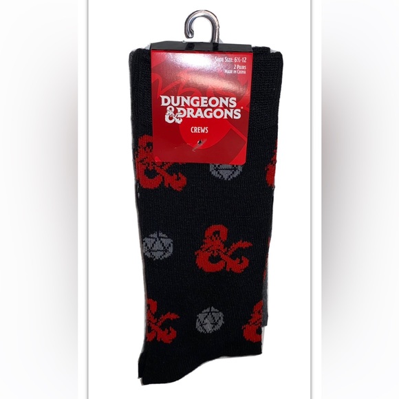 Dungeons & Dragons Crew Socks 2 Pair Men 6.5-12 Black Gray Red D&D Critical Miss - Picture 1 of 9